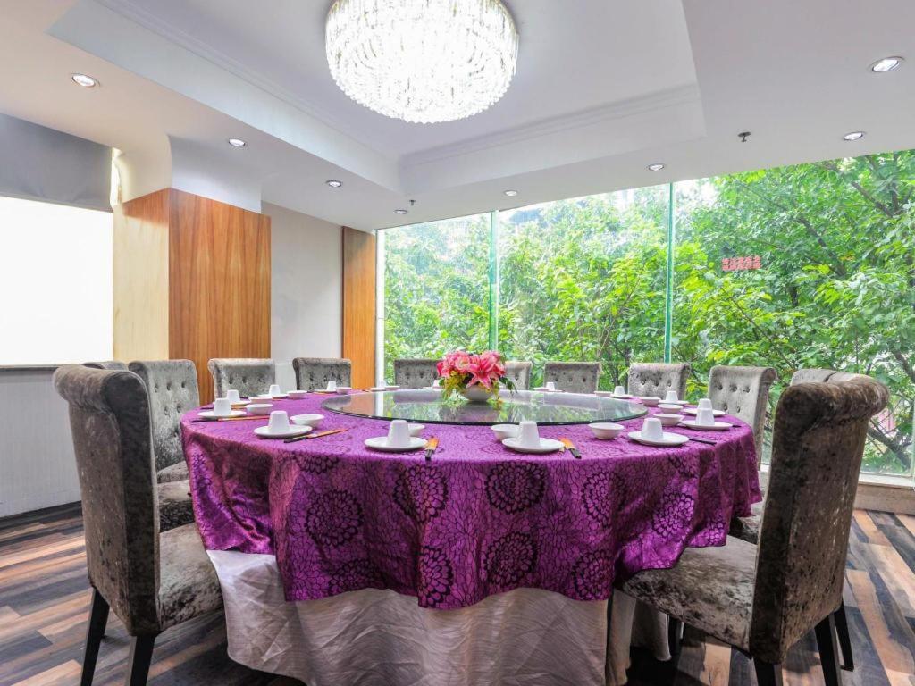 New World Hotel Гуанчжоу Экстерьер фото
