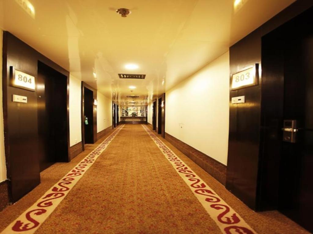 New World Hotel Гуанчжоу Экстерьер фото