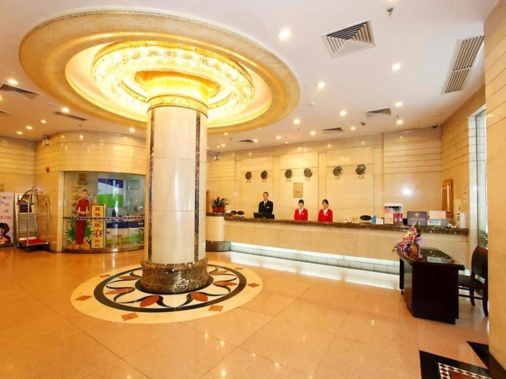 New World Hotel Гуанчжоу Экстерьер фото